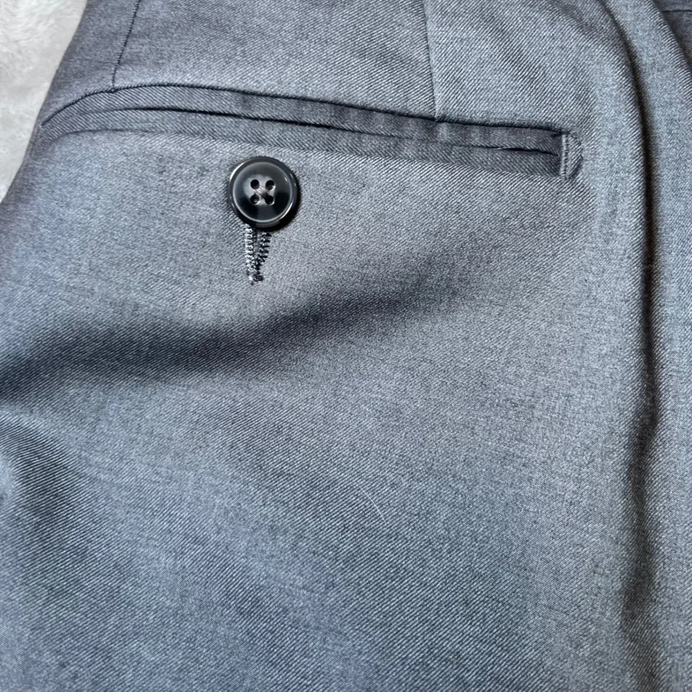 Calvin Klein Mens Size 40x30 Gray Dress Pants Business Casual Career Formal